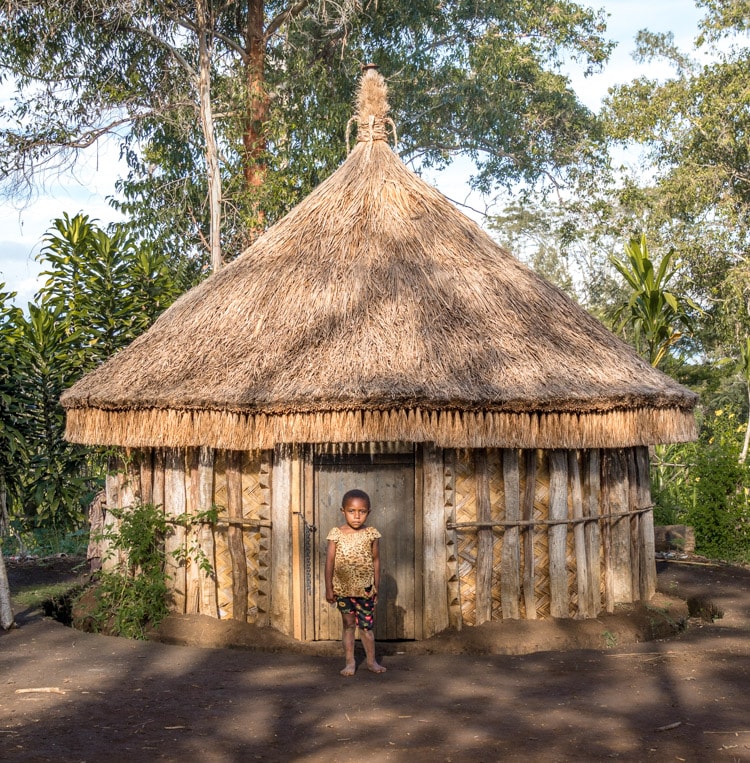 Traditional raund haus in the highlands of PNG